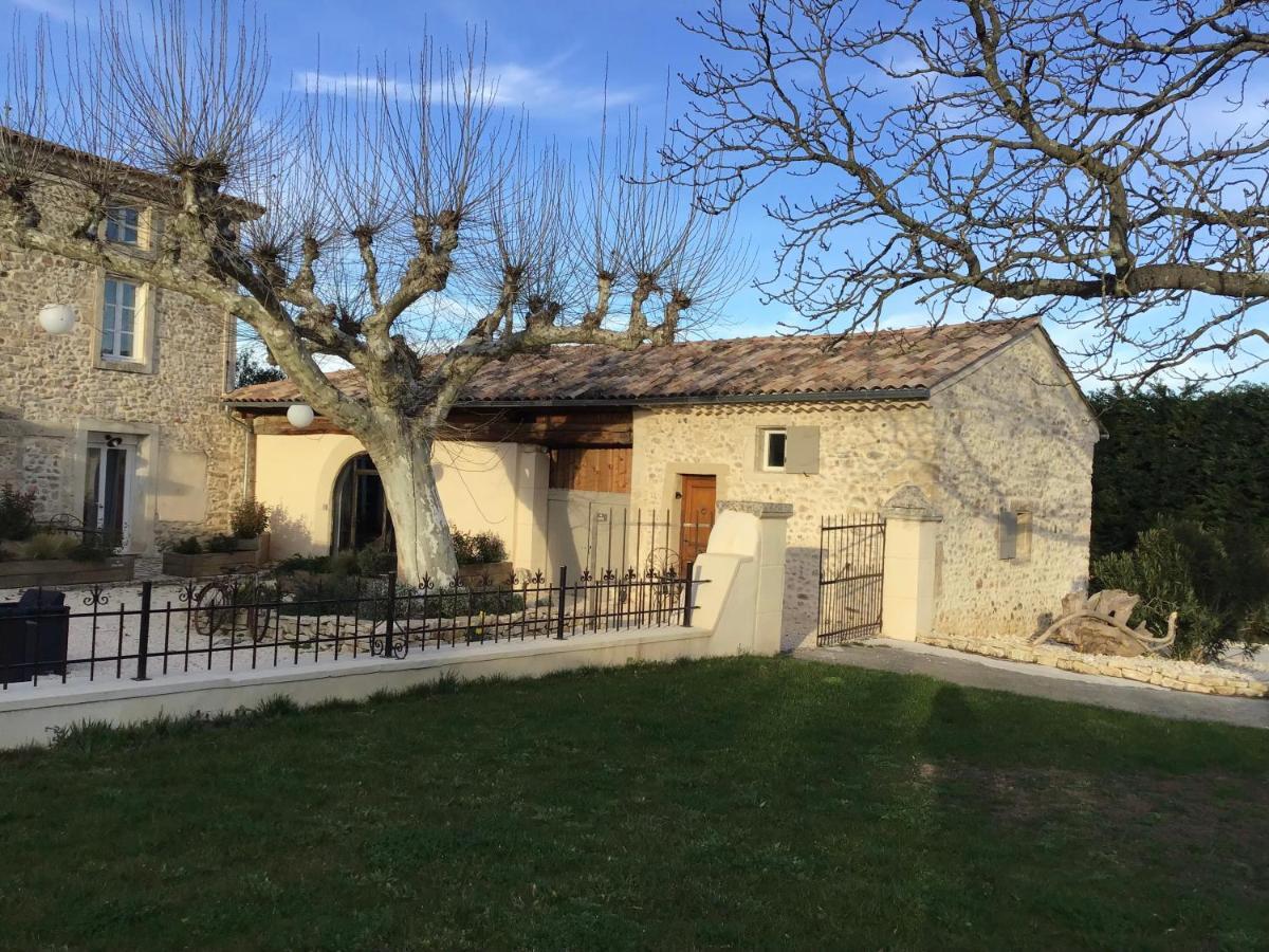 Вілла Domaine Chamarel Saint-Paulet-de-Caisson Екстер'єр фото
